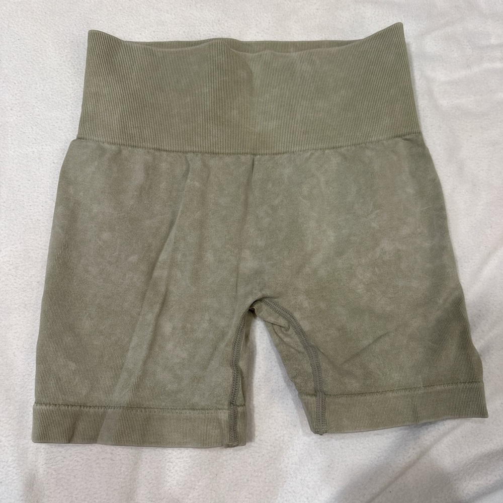 Amazon workout set - Picture 5 of 6